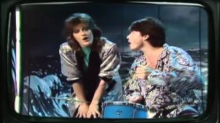 Katrina &amp; The Waves - Do you want crying 1985
