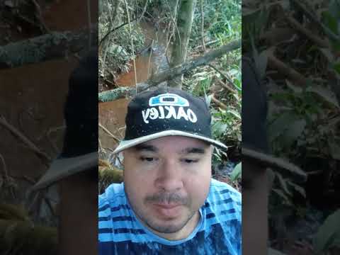 a visita ao outro lado da cachoeira da região de Orizona Goiás
