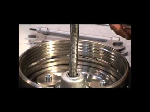 GEA Westfalia OSE 10 Separator -- Dismantling & Assembling the Bowl