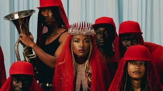 Ebony - Extraordinária