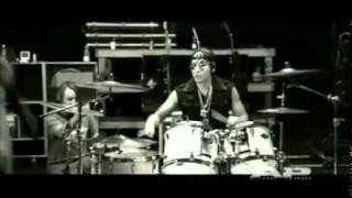 Escape the fate - Massacre Audio live.mp4