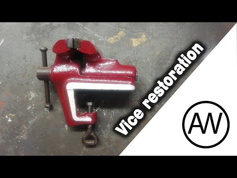 Small Table Rusty Vice Restoration [Adam's Workshop]