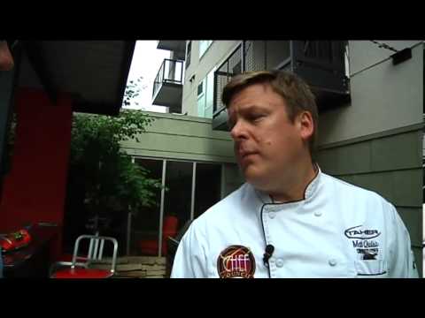 A Saffron Twist On Gold’n Plump Chicken Wings