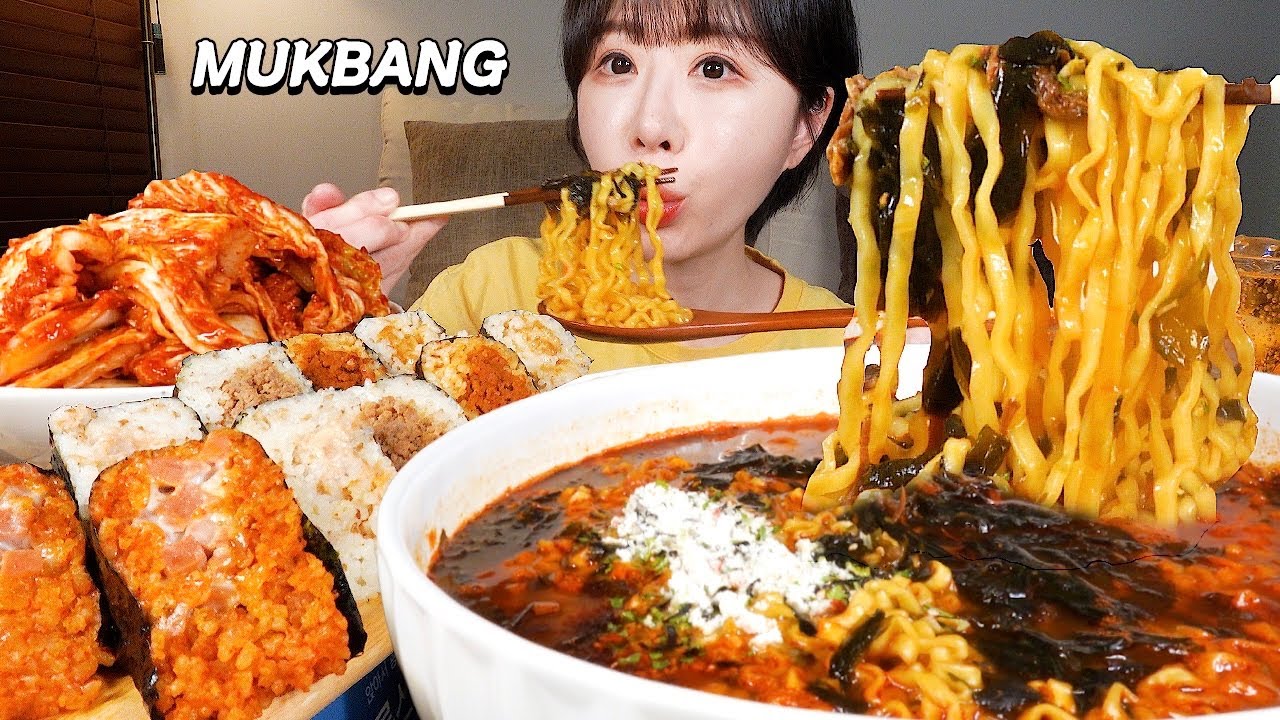 💗추울 땐 얼큰한 미역불닭탕면과 매운김치🍜 각종 삼각김밥 먹방🍙 Seaweed Buldak Ramen, kimbap, Spicy kimchi MU