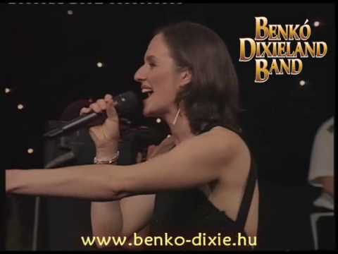 Theme From New York New York - HUNGARIAN BORDER GUARD BIG BAND feat. Andrea Malek