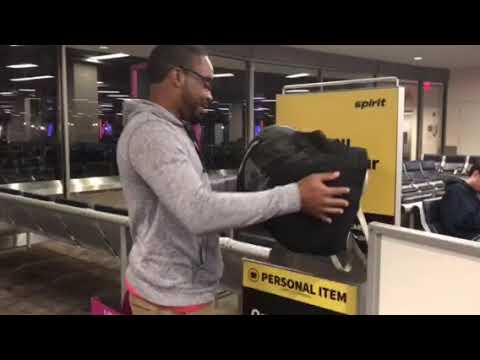 Spirit airline personal item