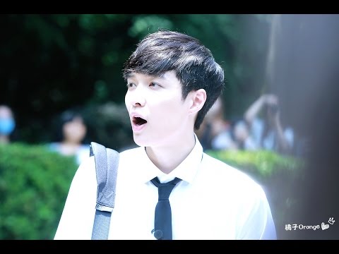 LAY Zhang Yixing 张艺兴 with Minion's voice