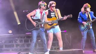 Dierks Bentley (Hot Country Knights)- Sold/Ain’t Going Down (Live)- Bethel Woods, Bethel, NY-8/16/25
