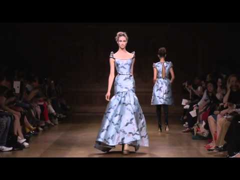 Video oficial Defile Oscar Carvallo  2013-2014