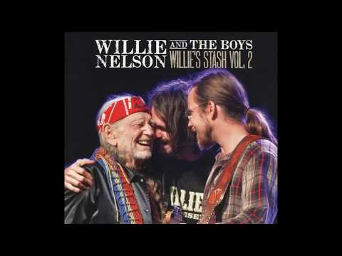 Videoclip de Mansion On the Hill (feat. Lukas Nelson & Micah Nelson) — Willie Nelson