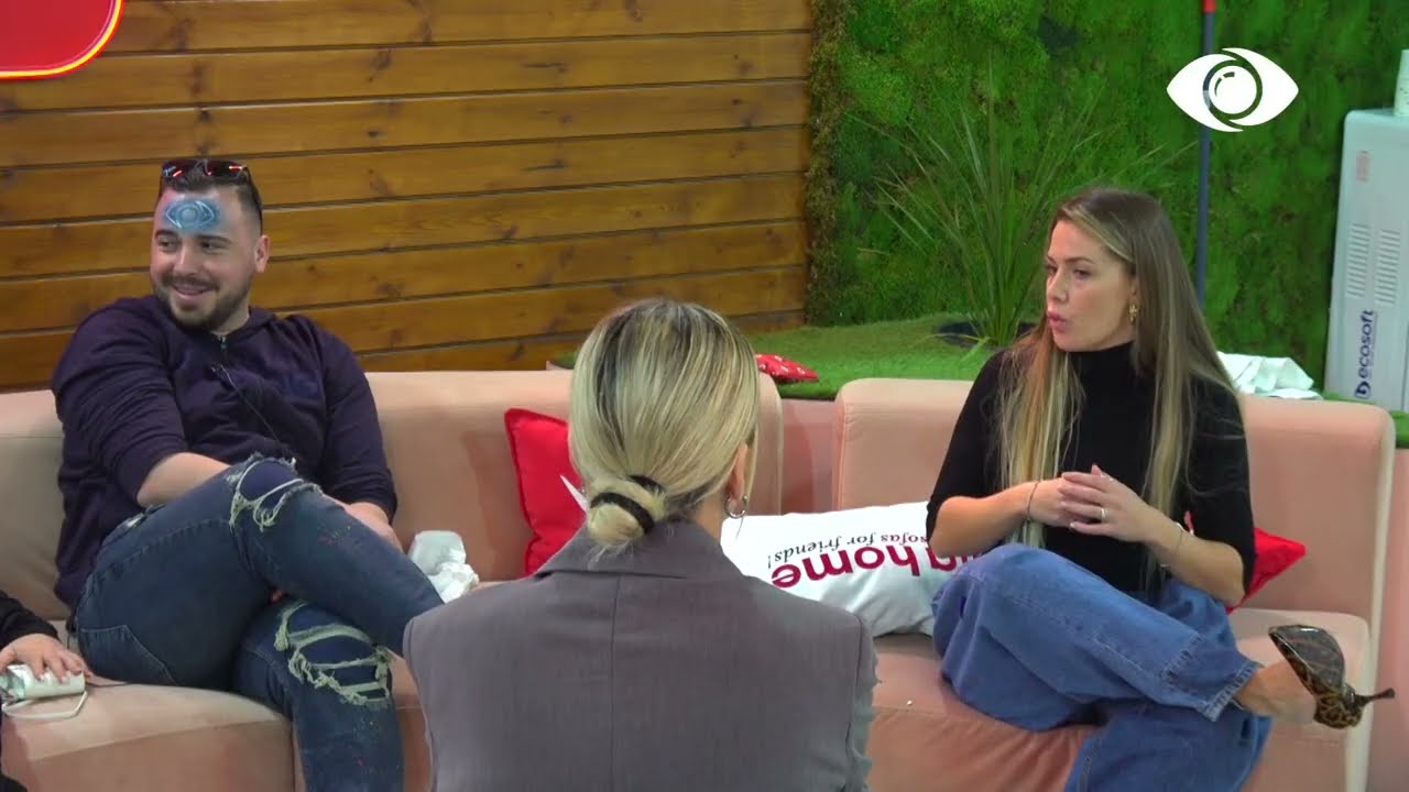 Të kam në shënjestër, Ronaldo-Oltës: E vetmja që nuk bën punë