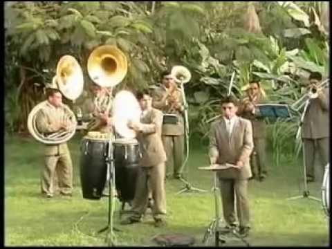 QUIEN TOMA MAS QUE YO (DR) - INTERNACIONAL ARMONIA ANGUY