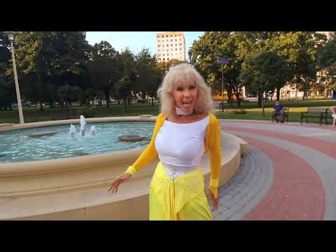 Csongrádi Kata - Tarts meg a szíved💖(Offical Music Video)