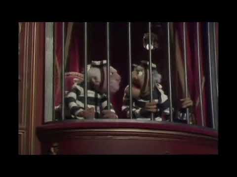 Muppet Show: Statler and Waldorf Doing Time