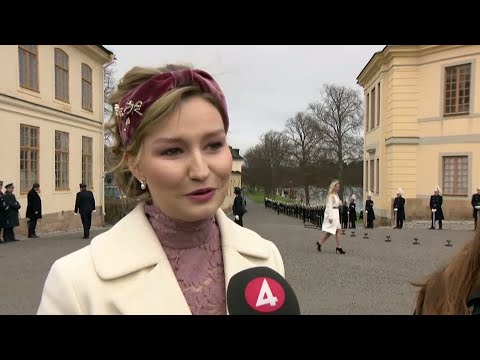 Ebba Busch Thor: "Alltid roligt med nya små bebisar" - Nyheterna (TV4)