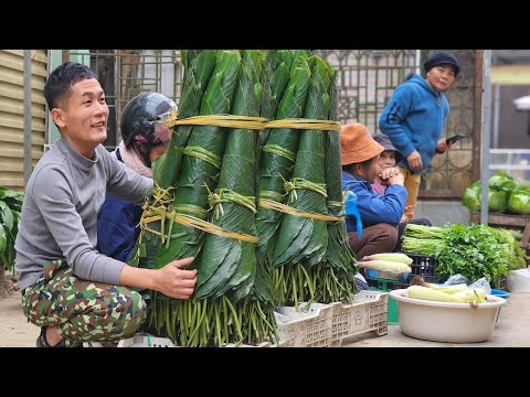 The Widower: Selling seaweed leaves to make ends meet - raising children - cooking.