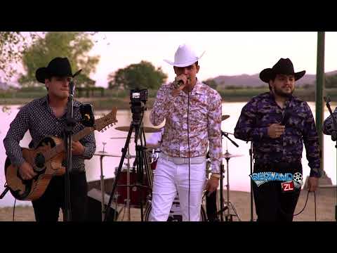 Grupo Arriesgado Ft. La Instruxion - La Ruleta De La Vida (En Vivo 2022)