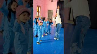 Download lagu Chanda chamke cham cham 🌜🌟 #youtubeshorts #dance #shortsviral #dancecover #viral #shorts mp3