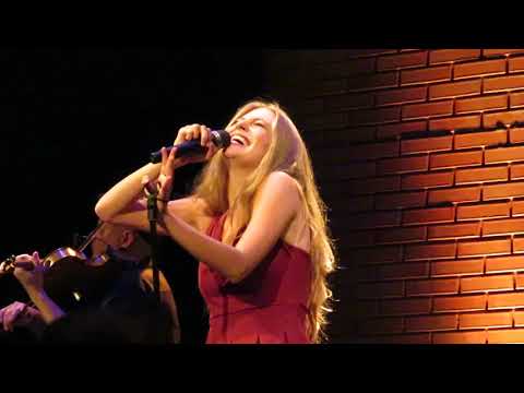 Zoë live im Theater am Spittelberg – Devinez