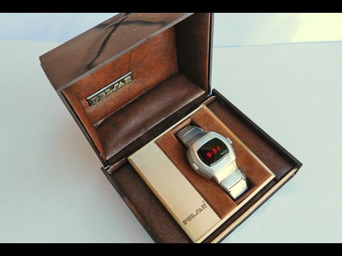 VINTAGE WORKING 1975 PULSAR P3 DATE COMMAND LED WATCH TIME COMPUTER RELOJ