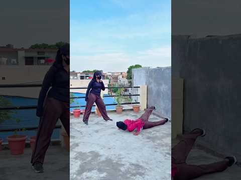 How to Stop ANY Attacker with One Kick💥 #selfdefence #martialarts #shorts #combatsports ##viral
