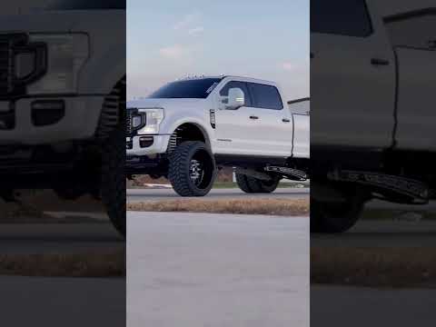 2020 F-450 6” lift on 26” American force wheels!