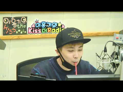 [720p]161227 DJ LeeHongGi - Kiss The Radio (Full)