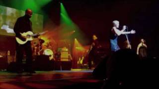 Annie Lennox WAITING IN VAIN (live 11/2007)