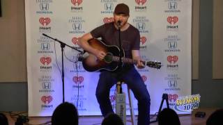 Eric Paslay She Don't Love You