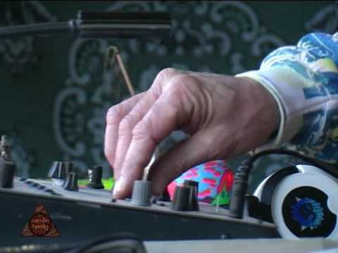 download lagu mp3 mp4 Goa Gil, download lagu Goa Gil gratis, unduh video klip Download Goa Gil Mp3 dan Mp4 Music Online Gratis