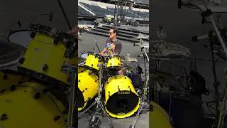 Download lagu Jammin' on Lars' kit before we play SoFi Stadium with Metallica mp3