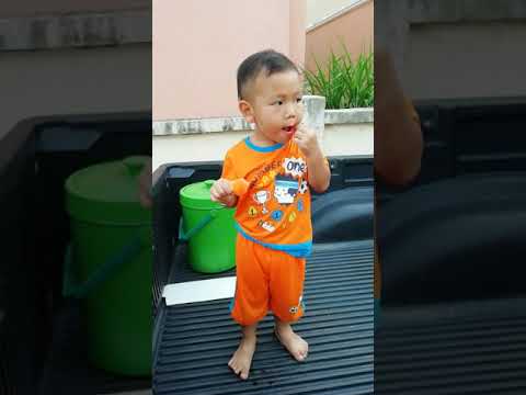 พี่โอม|กับไอติมแสนอร่อย