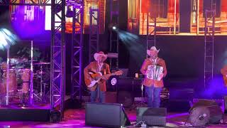Por qué tenías que ser tu - grupo Intocable en Oaxaca