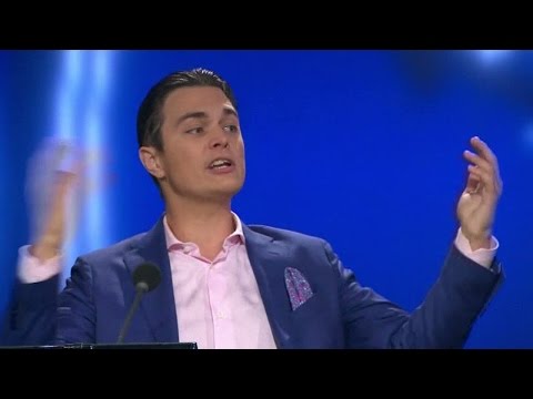 Messiah missuppfattar vad en burkini är - Parlamentet (TV4)