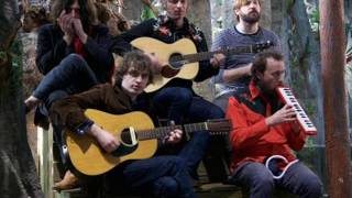 The Hanging Stars: "She Never Sleeps"