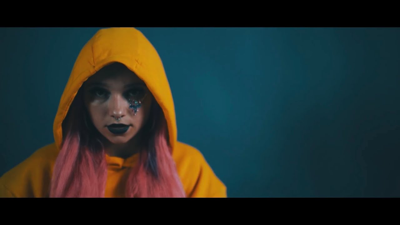 Angie Corine — Kamikaze