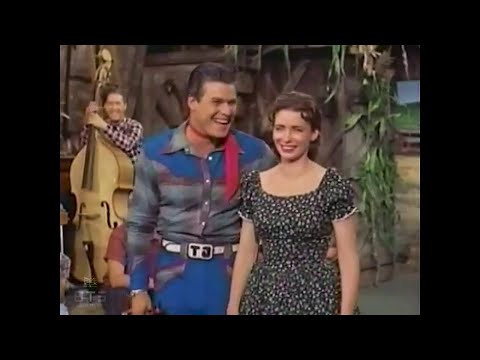 June Carter & Gordon Terry sing "The Old Oaken Bucket"