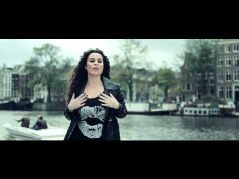 Bloedgabbers (Lange Frans ft. Trijntje Oosterhuis)