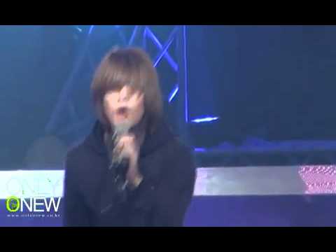 [101008] SHINee Onew - Sexy Hair Flips On MB Rehearsal