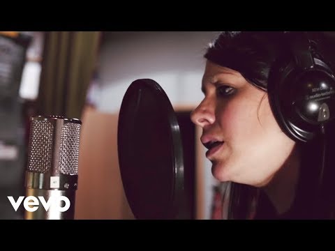 Video thumbnail for Blood in the Cut (Seattle Sessions)
