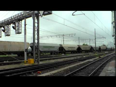 LOCOMOTORE DA MANOVRA D.100 HUPAC TRAINA CARRI TRANSCEREALES. 22 - 4 - 2014.