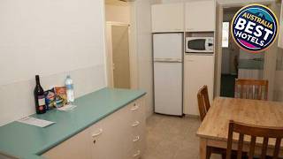 Econo Lodge Park Lane | Bundaberg, Australia | Hotel Review 🏨