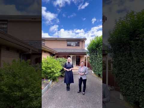 732A Henry Lawson Drive, Picnic Point, NSW 2213, 5 침실, 4 욕실, House