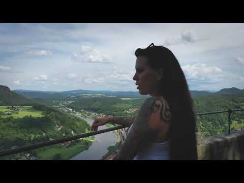 Bloody32 feat Julia Juls ► Bis in die Ewigkeit