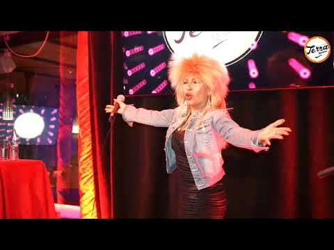 Tina Turner (Doble Oficial) En Terra Restobar