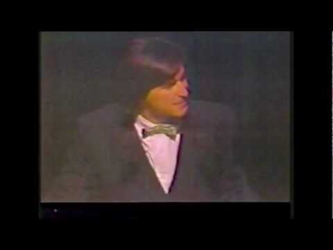 Steve Jobs demos Macintosh 1984 (part 1)