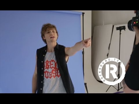 Getting To Know 5 Seconds Of Summer Part 1: Ashton Irwin