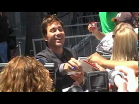 Eric McCormack signs autographs