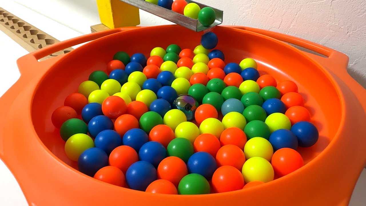 Marble Run Race♡ A simple long course with a winding slope and orange crescent