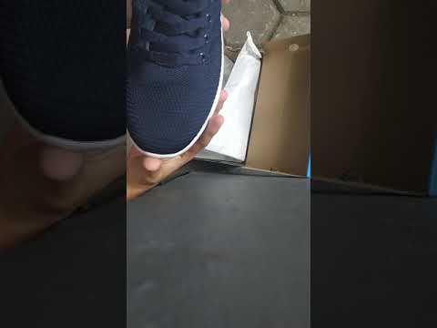 SEPATU GEOFF MAX ATHLETICA AT 693 WARNA BIRU